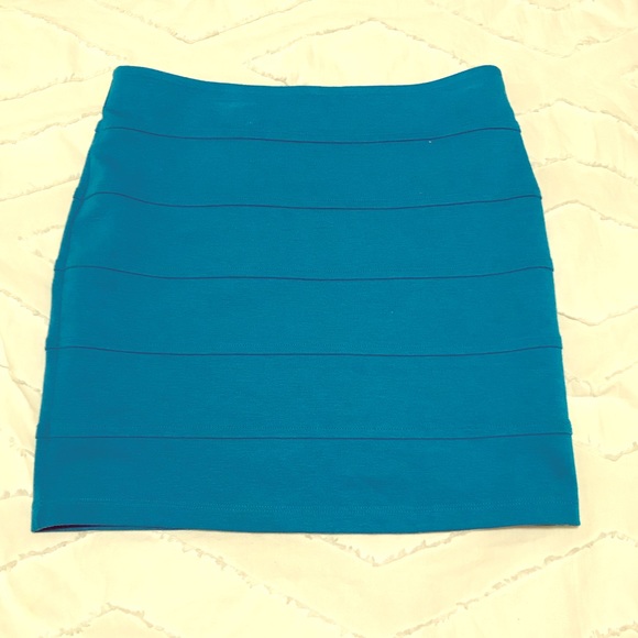 Forever 21 Bandage Skirt - Picture 1 of 2